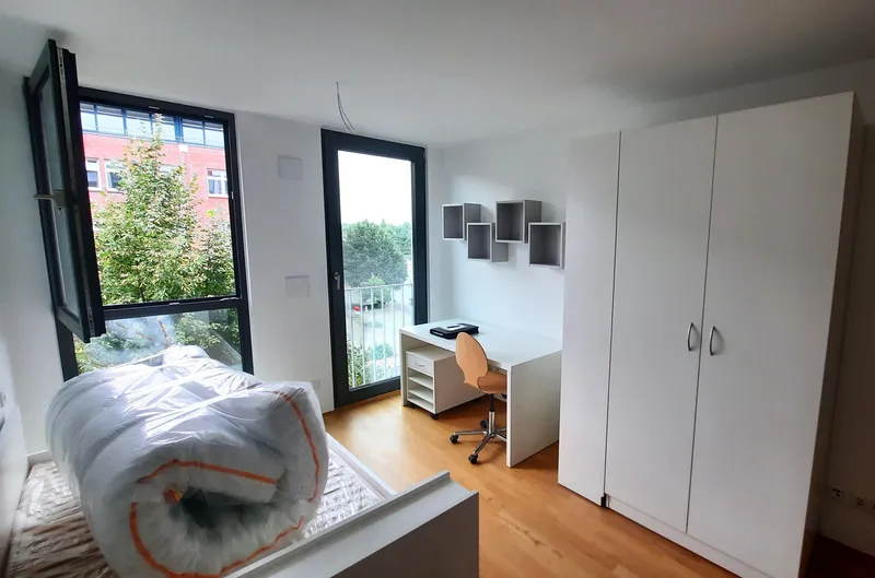 Teilmöblierte 1-Zimmer-Wohnung in Berlin- Adlershof nahe Uni-Campus — photo 1